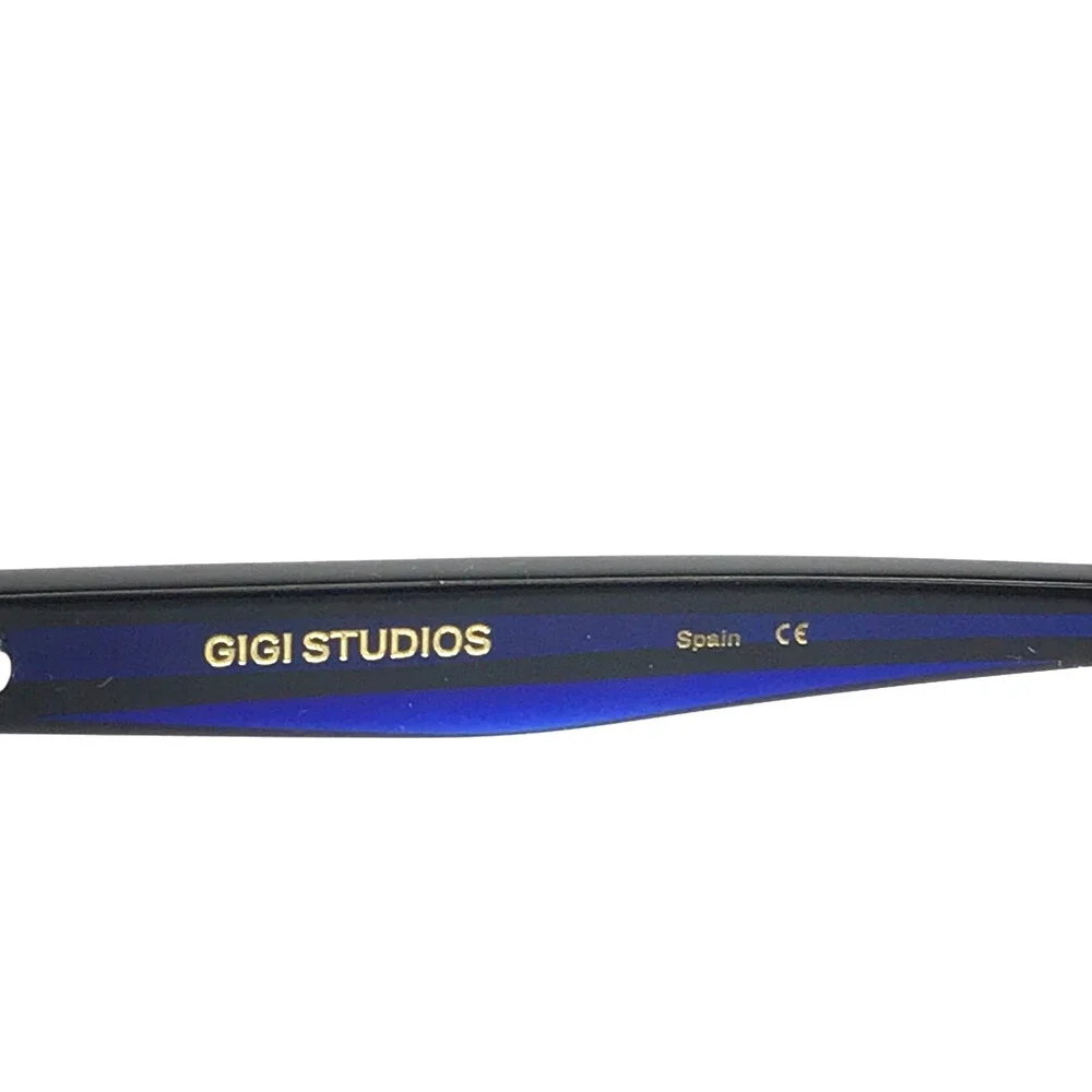 GiGi brand new